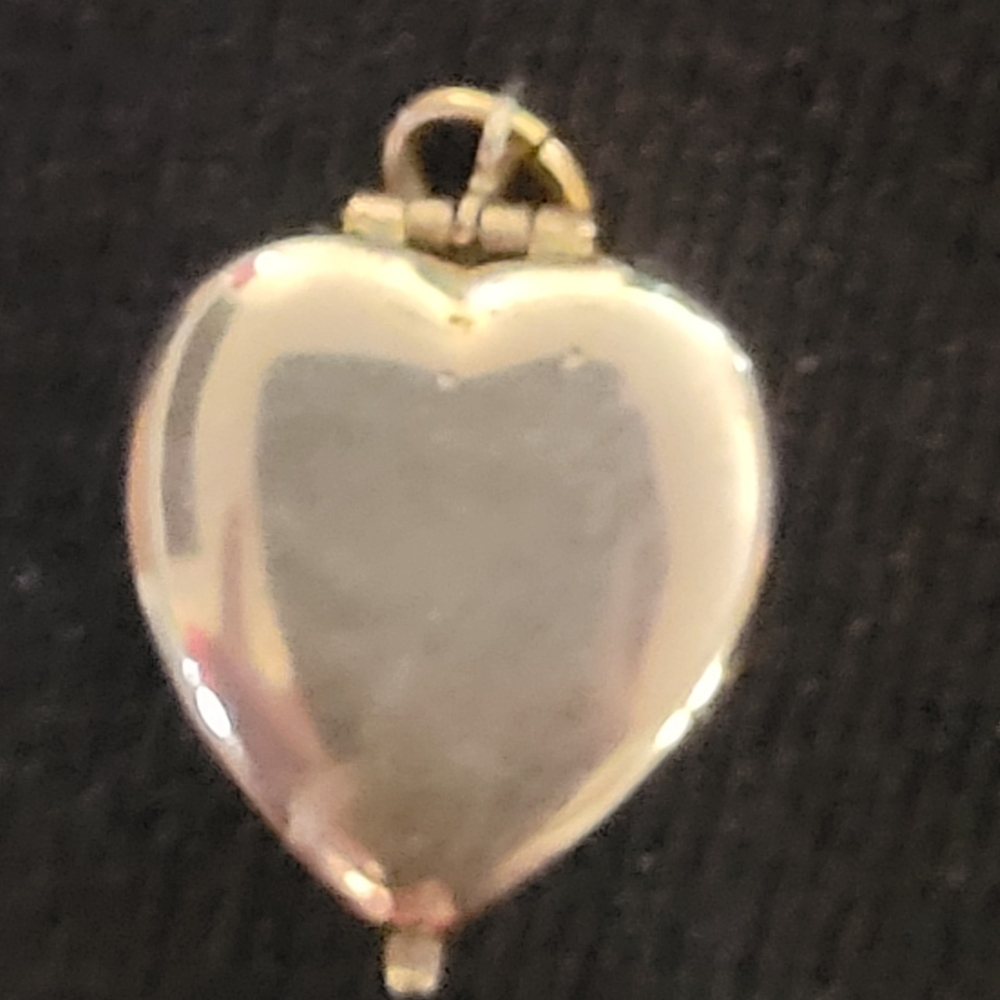 Red Rhinestone Heart Locket - Picture 5 of 12